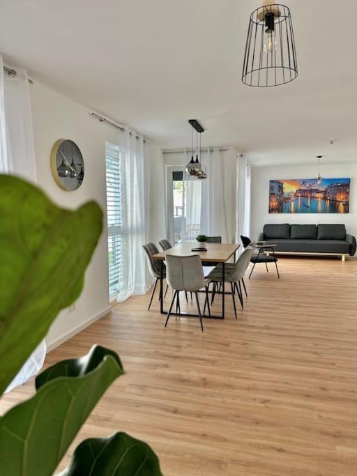 Amao-Pearl I Comfort Suite I 94Qm I Kingsize-Bett I Exklusiv Mit Balkon & Tiefgarage I Aufzug Offenburg Exterior photo