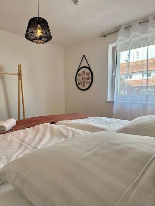 Amao-Pearl I Comfort Suite I 94Qm I Kingsize-Bett I Exklusiv Mit Balkon & Tiefgarage I Aufzug Offenburg Exterior photo